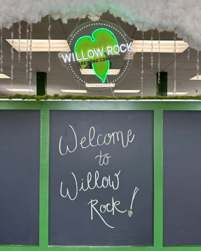Who has stopped into our Cicero location since it opened?! 🍻 What was your favorite part, favorite beer on tap, or favorite food? 

#willowrockbrewingcompany #craftbeer #drinklocal #brewery #WRBC #drinknycraft  #syracuse #thinknydrinkny #sundayfunday #foodlover  #CNY