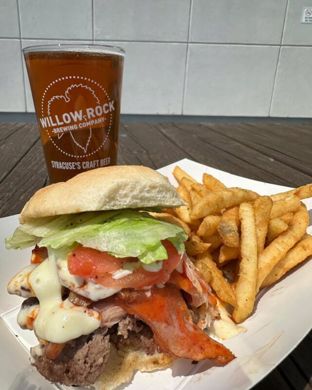 Three cheers to a Happy Father’s Day to all the dads out there! 🍻 

Join us at our Game Road location for the Father’s Day Burger & a Beer Special 🍔 Get one of our specialty double smash burgers with your choice of side and a pint of beer for $19! 

#HappyFathersDay2025 #willowrockbrewingcompany #WRBC #syracuse #craftbeer #drinklocal #sundayfunday #CNY #drinknycraft #burgerlover