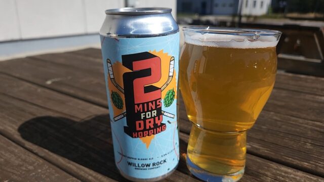 It's Fresh Beer Friday!

2 Minutes for Dry-Hopping is full of Zamba hops for white grape and pineapple notes, all while being a crushable lager!

#willowrockbrew #freshbeerfriday #hockeyseason #syracuse #cicero