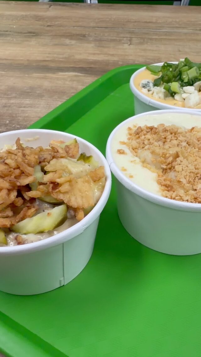 Have you tried our MAC & CHEESE FLIGHTS yet?! Featuring 4 flavors: cheeseburger, original, buffalo chicken, and a rotating special. The perfect size for sharing 😋  #syracuseeats #macandcheese #macandcheeseflight #wheresyracuseeats #eatlocal #syracuse