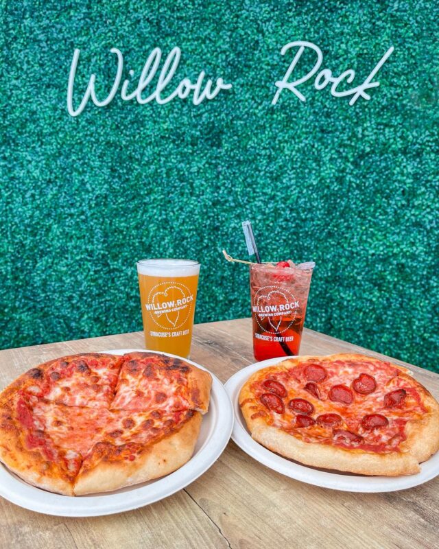 Every day is the perfect day for lunch at Willow Rock. 🍕 Grab pizza & a pint for just $13 or pizza & a pop for $10.