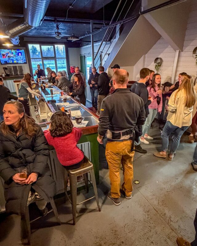 TGIF! Fridays after work just hit differently at Willow Rock 🍻