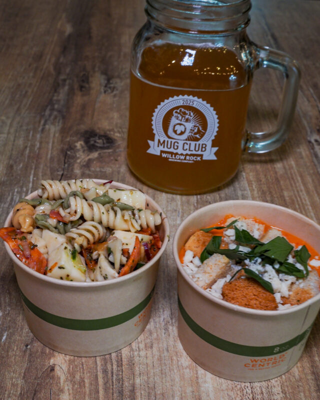 This week on special:
🍲 Roasted Red Pepper Bisque topped with crumbly blue, croutons, and parsley
🥗 Pasta Salad
🍕 Breakfast Pizza with bacon and sausage

Don't forget our Bridge Reopening Party tomorrow! We'll have pizza specials, ALL NIGHT Happy Hour, a keg tree lighting at 8pm, and merch sales with special guest @wandercuse! 

.

 #drinklocal #cicero #beerstagram #ilovepizza #breakfastpizza #pizzanight #southbay #reopening #syracuseeats #wheresyracuseeats #cratbeer