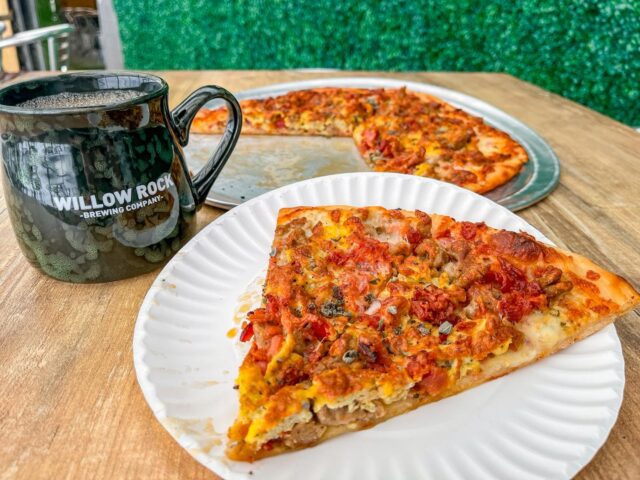This week we’ve got BREAKFAST PIZZA on special at our Cicero location. Head on over - trivia starts at 6:30. 

#beerstagram #drinklocal #cicero #trivia #trivianight #ilovepizza #breakfastpizza #pizzanight #syracuseeats #wheresyracuseeats